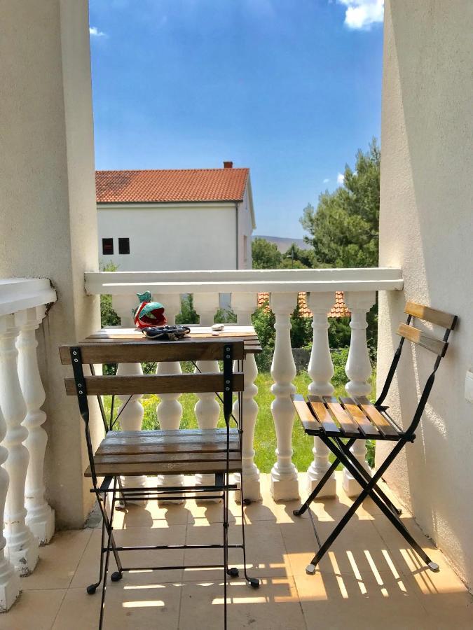 Apartment Pepa Starigrad Paklenica Exterior photo