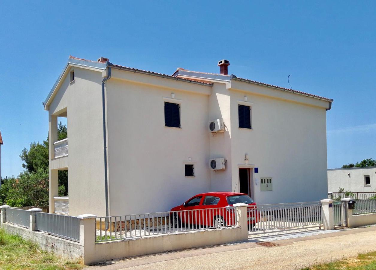 Apartment Pepa Starigrad Paklenica Exterior photo